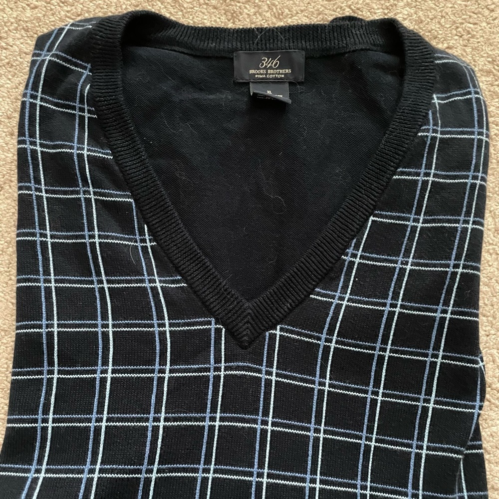 Like new! Brooks Brothers sweater vest